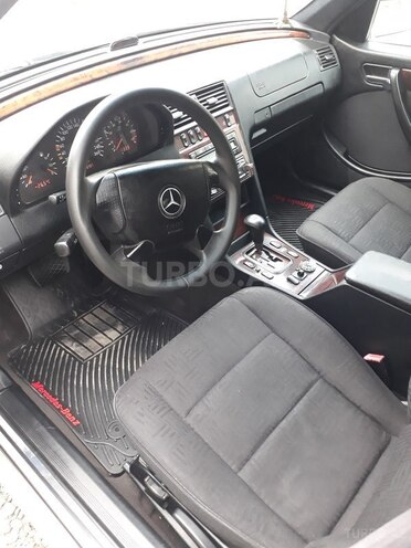 Mercedes C 240 1999, 165,750 km - 2.4 l - Gəncə