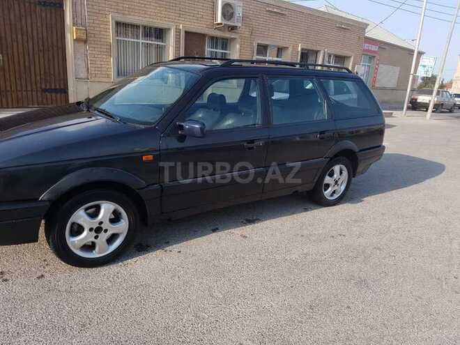 Volkswagen Passat 1993, 175,000 km - 2.0 l - Bakı