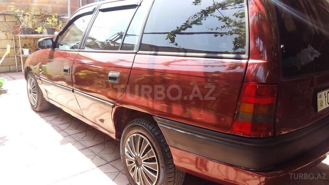 Opel Astra 1996, 289,000 km - 1.8 l - Bakı