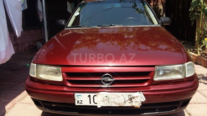 Opel Astra 1996, 289,000 km - 1.8 l - Bakı
