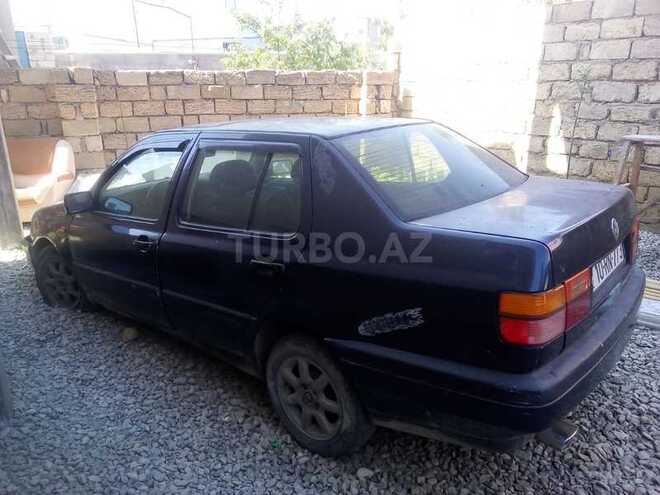 Volkswagen Vento 1993, 200,000 km - 1.8 l - Bakı