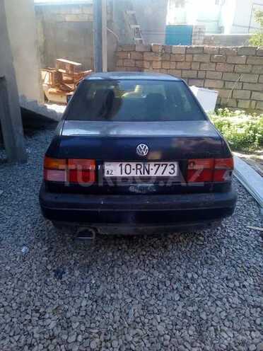 Volkswagen Vento 1993, 200,000 km - 1.8 l - Bakı