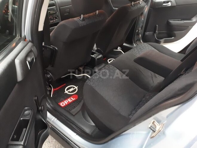 Opel Astra 2000, 222,000 km - 1.6 l - Şəki