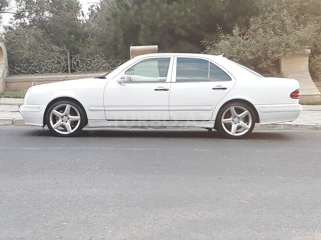 Mercedes E 220 1999, 276,000 km - 2.2 l - Bakı
