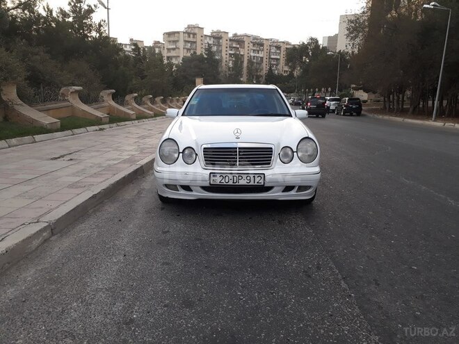 Mercedes E 220 1999, 276,000 km - 2.2 l - Bakı
