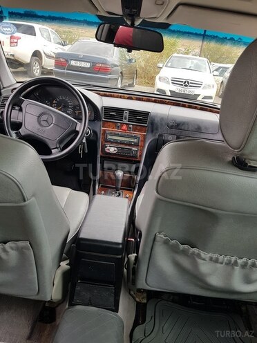 Mercedes C 220 1996, 300,000 km - 2.2 л - Bakı
