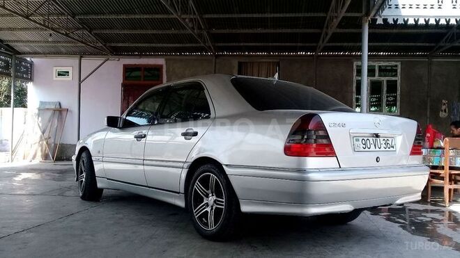 Mercedes C 240 1998, 274,000 km - 2.4 л - Saatlı