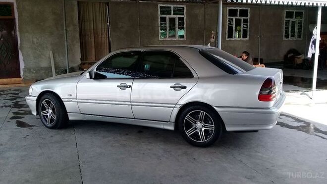 Mercedes C 240 1998, 274,000 km - 2.4 л - Saatlı