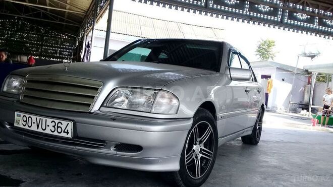 Mercedes C 240 1998, 274,000 km - 2.4 л - Saatlı