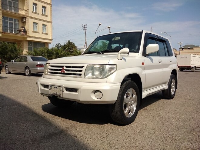 Mitsubishi Pajero io 1999, 260,000 km - 1.8 л - Bakı