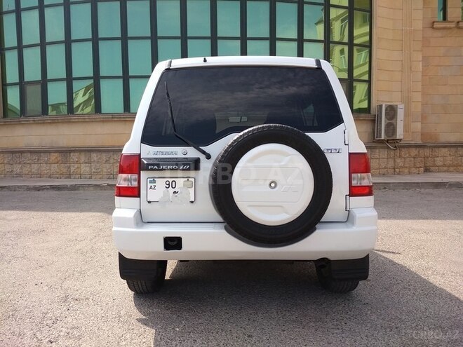 Mitsubishi Pajero io 1999, 260,000 km - 1.8 л - Bakı