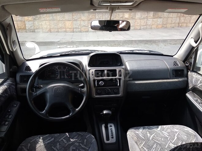 Mitsubishi Pajero io 1999, 260,000 km - 1.8 л - Bakı