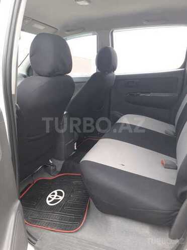 Toyota Hilux 2013, 127,001 km - 2.5 l - Bakı