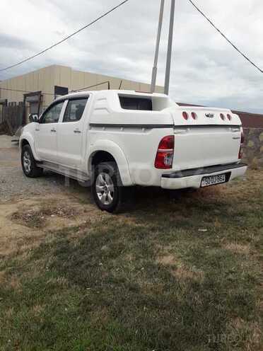 Toyota Hilux 2013, 127,001 km - 2.5 l - Bakı