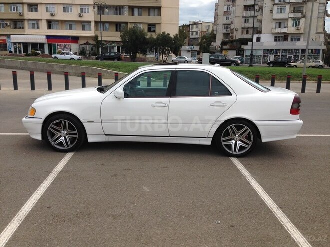 Mercedes C 230 1999, 162,000 km - 2.3 l - Bakı