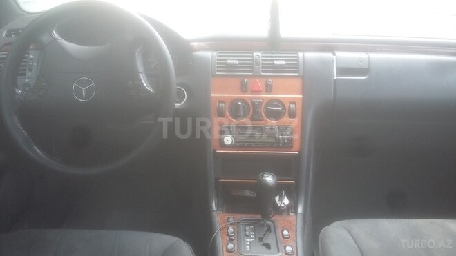Mercedes E 220 1997, 450,000 km - 2.2 l - Cəlilabad