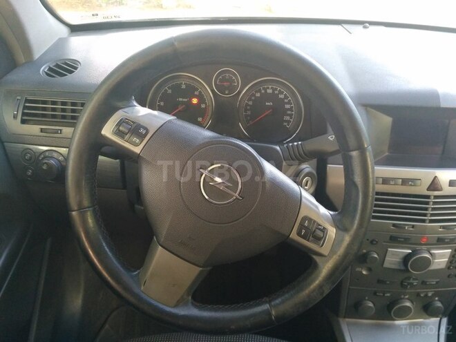 Opel Astra 2005, 334,000 km - 1.9 l - Bakı