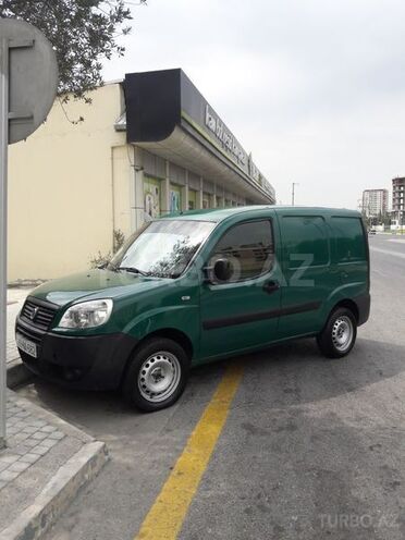 Fiat Doblo 2006, 290,000 km - 1.9 l - Bakı