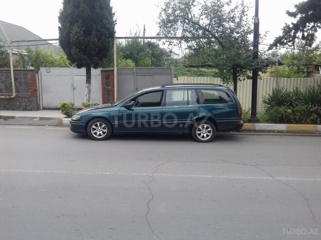 Opel Omega 1995, 400,000 km - 2.5 l - Zaqatala
