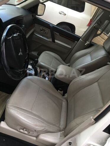 Mitsubishi Pajero 2008, 152,000 km - 3.0 l - Bakı