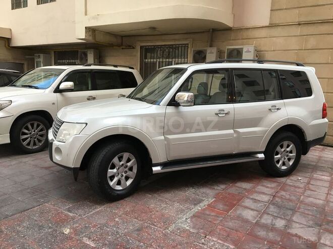 Mitsubishi Pajero 2008, 152,000 km - 3.0 l - Bakı