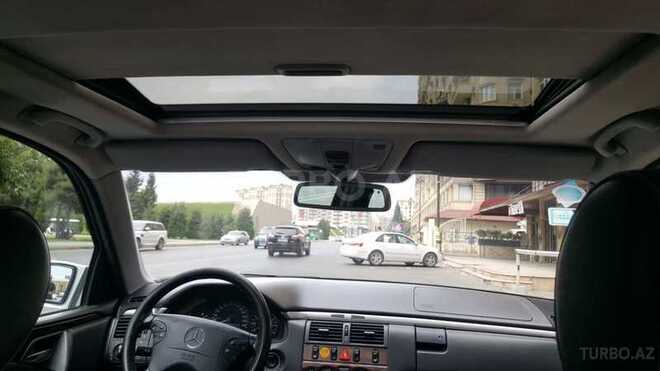 Mercedes E 240 2000, 210,000 km - 2.6 л - Bakı