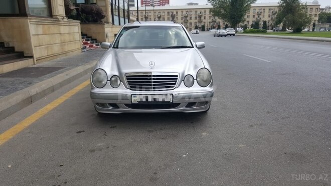 Mercedes E 240 2000, 210,000 km - 2.6 л - Bakı