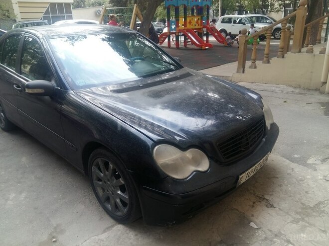 Mercedes C 220 2000, 350,000 km - 2.2 l - Bakı