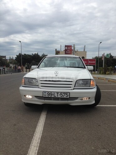Mercedes C 230 1999, 162,000 km - 2.3 l - Bakı