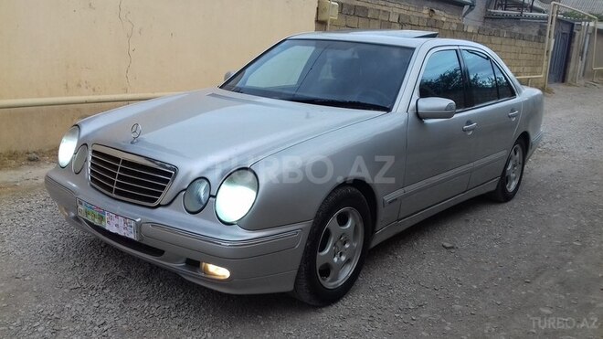 Mercedes E 240 2000, 214,123 km - 2.4 l - Bakı