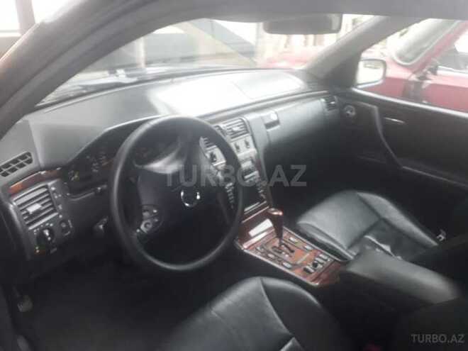 Mercedes E 240 1999, 208,632 km - 2.4 l - Ağcabədi