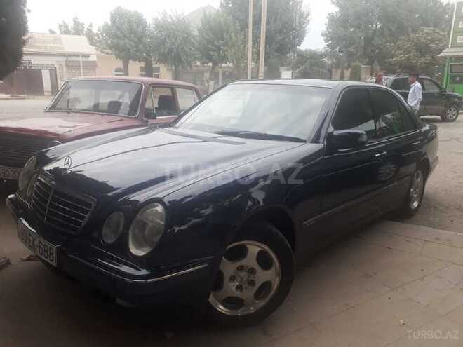 Mercedes E 240 1999, 208,632 km - 2.4 l - Ağcabədi