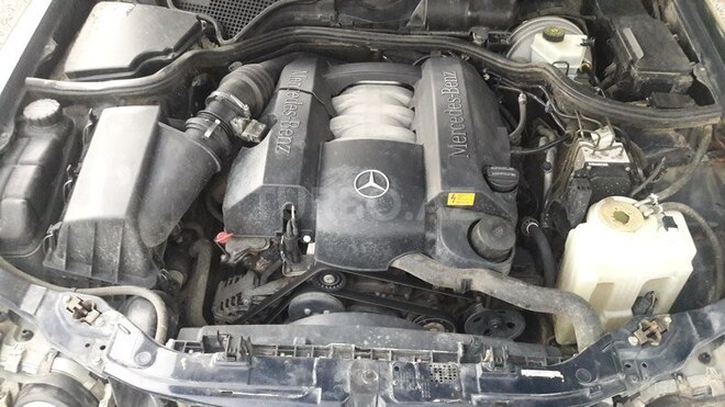 Mercedes E 280 2000, 273,899 km - 2.8 l - Lənkəran