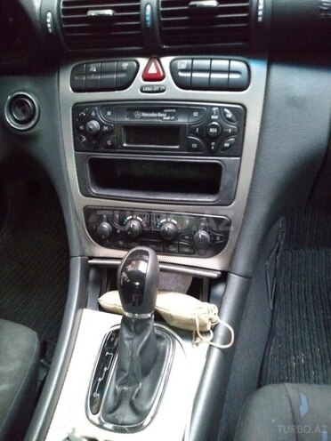 Mercedes C 200 2001, 233,000 km - 2.0 l - Bakı
