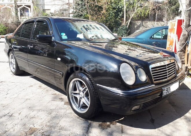 Mercedes E 240 1999, 252,000 km - 8.0 л - Bakı