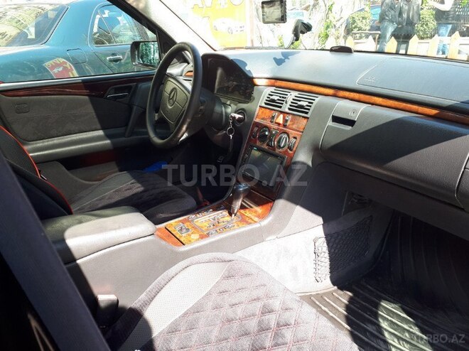Mercedes E 240 1999, 252,000 km - 8.0 л - Bakı