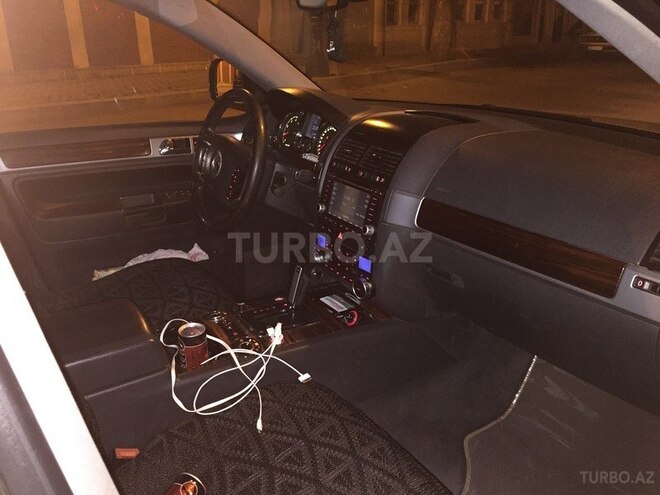 Volkswagen Touareg 2006, 160,000 km - 4.2 l - Gəncə