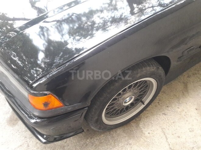 BMW 320 1995, 242,000 km - 2.5 l - Bakı