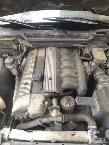 BMW 320 1995, 242,000 km - 2.5 l - Bakı