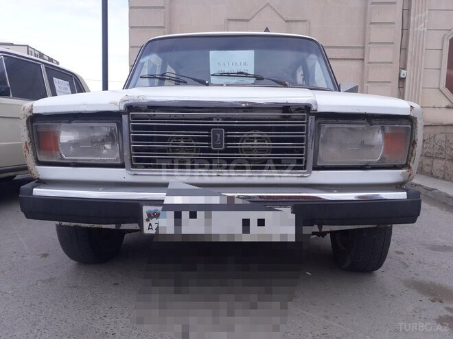 LADA (VAZ) 2107 2003, 80,000 km - 1.6 l - Salyan