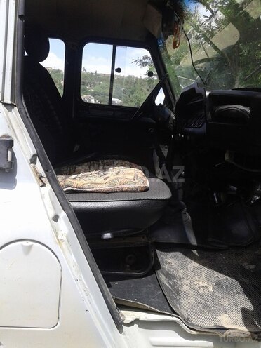UAZ 469 2003, 140,000 km - 2.4 l - Lerik