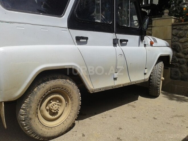 UAZ 469 2003, 140,000 km - 2.4 l - Lerik