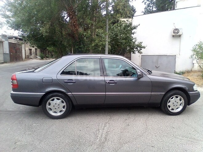 Mercedes C 200 1996, 269,800 km - 2.0 l - Bakı