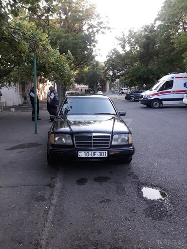 Mercedes E 300 1993, 440,000 km - 3.0 л - Bakı