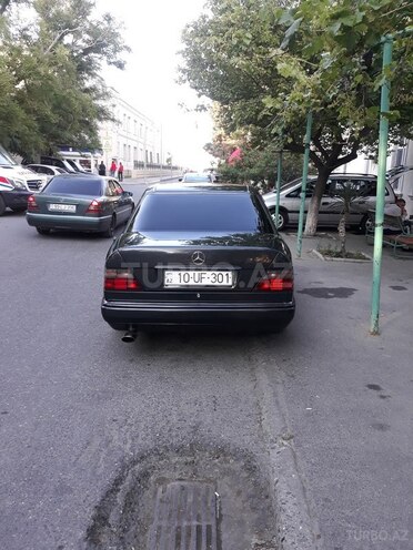 Mercedes E 300 1993, 440,000 km - 3.0 л - Bakı
