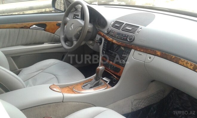 Mercedes E 220 2006, 228,000 km - 2.2 л - Bakı