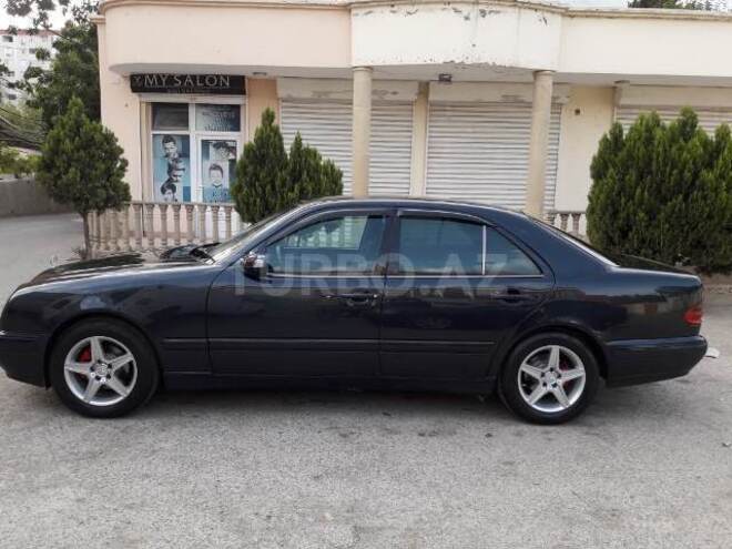 Mercedes E 240 2000, 183,000 km - 2.6 л - Bakı