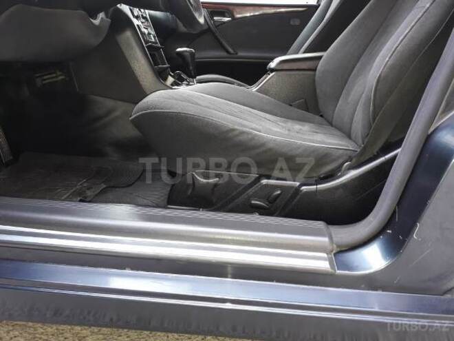 Mercedes E 240 2000, 183,000 km - 2.6 л - Bakı