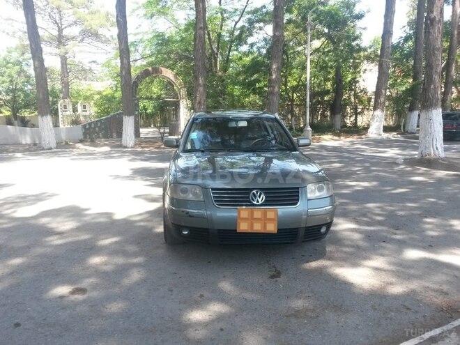 Volkswagen Passat 2001, 180,000 km - 1.8 л - Sumqayıt