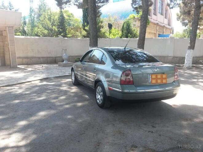 Volkswagen Passat 2001, 180,000 km - 1.8 л - Sumqayıt